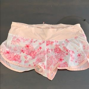 Floral short / Lululemon